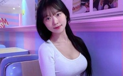 羞羞漫画扯破老师的丝袜